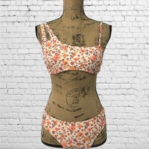 NWOT Endless Sun Paisley Print Bikini